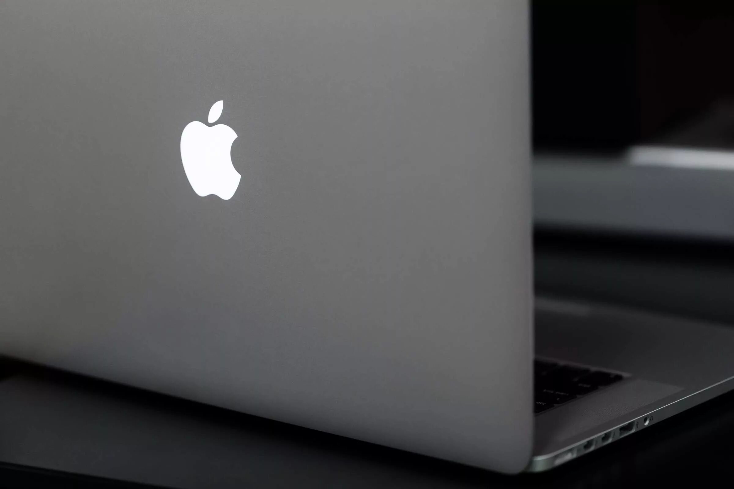 Апле аир. Ноутбук эйпл Мак. Макбук не Аппле. Эппл макбук про Лайт. Эппл макбук логотип.