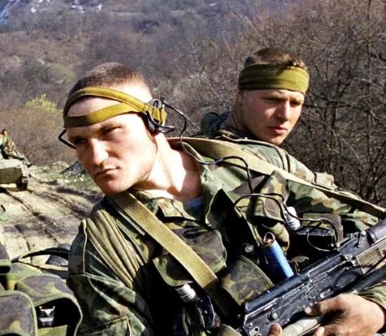 Вторжение боевиков в дагестан 1999. Вторжение басаева в дагестан 1999. 3 августа 1999. 1999 г турция мчс землетрясение. 1999 г турция мчс землетрясение.