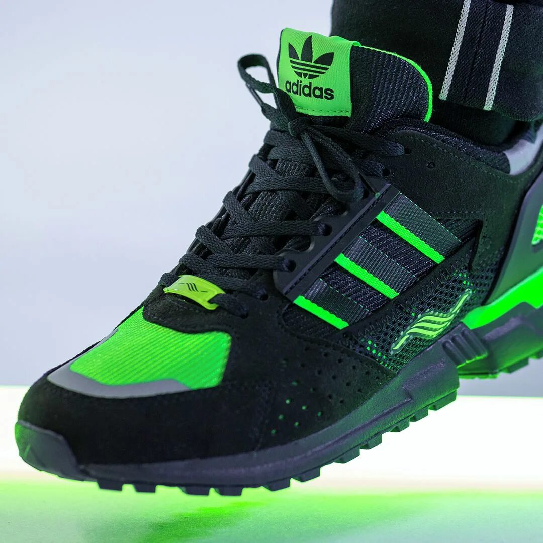 Adidas зеленый черный. Adidas equipment кроссовки. Adidas bounce s4. Adidas зеленый черный. Adidas zx 10000 c.