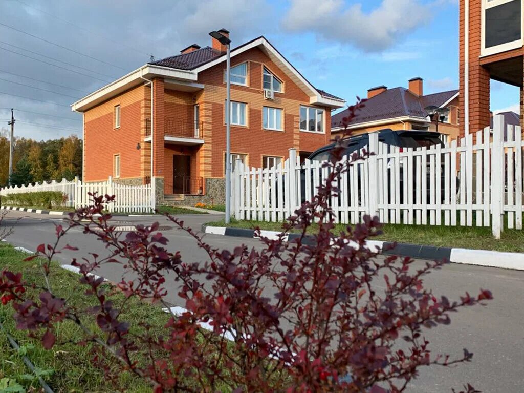 загорянка лайф, коттеджный посёлок загорянка лайф. посёлок загорянка парк. рахманово парк коттеджный поселок. загорянка щелковский район. загорянка лайф дуплексы.