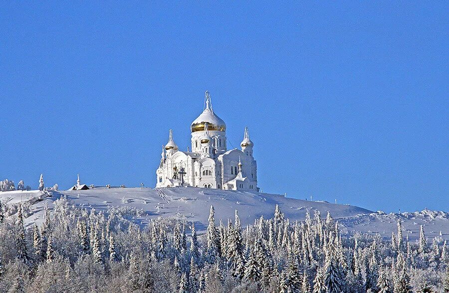 Белогорский сайт городской. Белогорский монастырь Кунгур. Ураловед Белогорский монастырь. Белогорский монастырь Пермь зимой. Белогородский монастырь в Пермском крае.