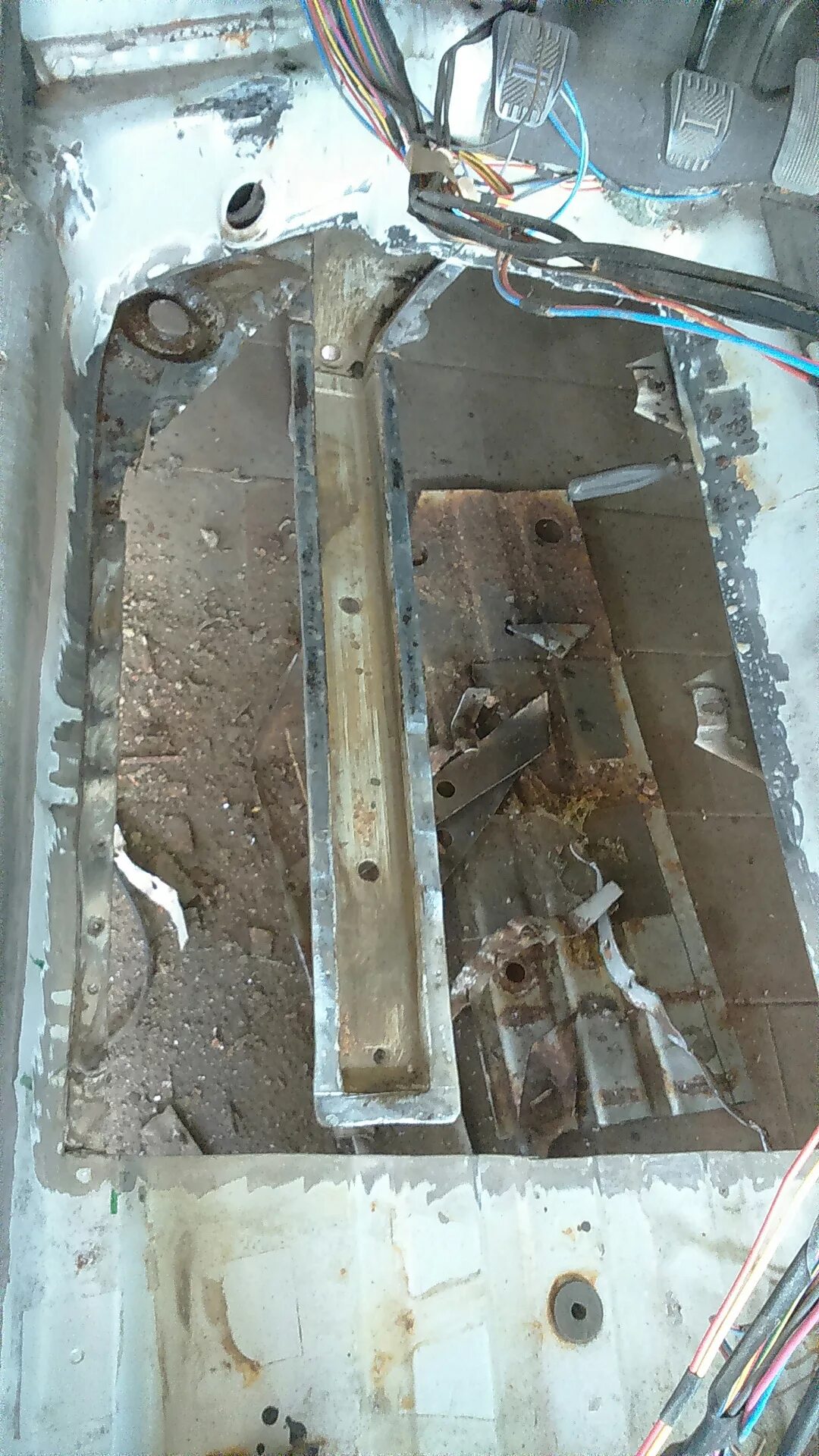 Ваз как поменять полы Вибро-шумоизоляция пола 2107 Lada 21074, 1,7 л, 1997 года тюнинг DRIVE2