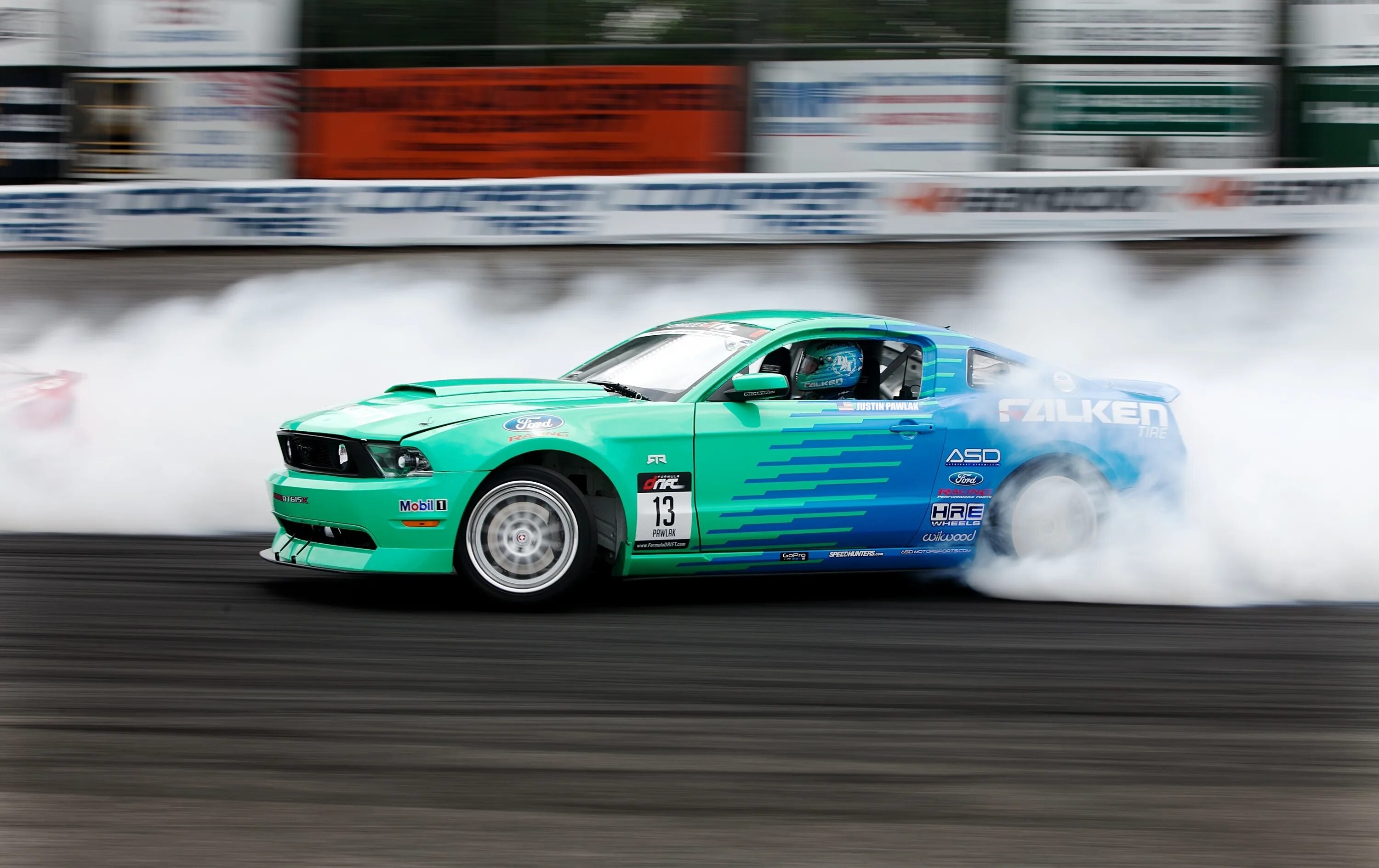 Форд Мустанг Фалкен. Форд Мустанг дрифт. Ford Mustang дрифтит. Ford Mustang Falken Team (2010). Дрифт кар все открыто