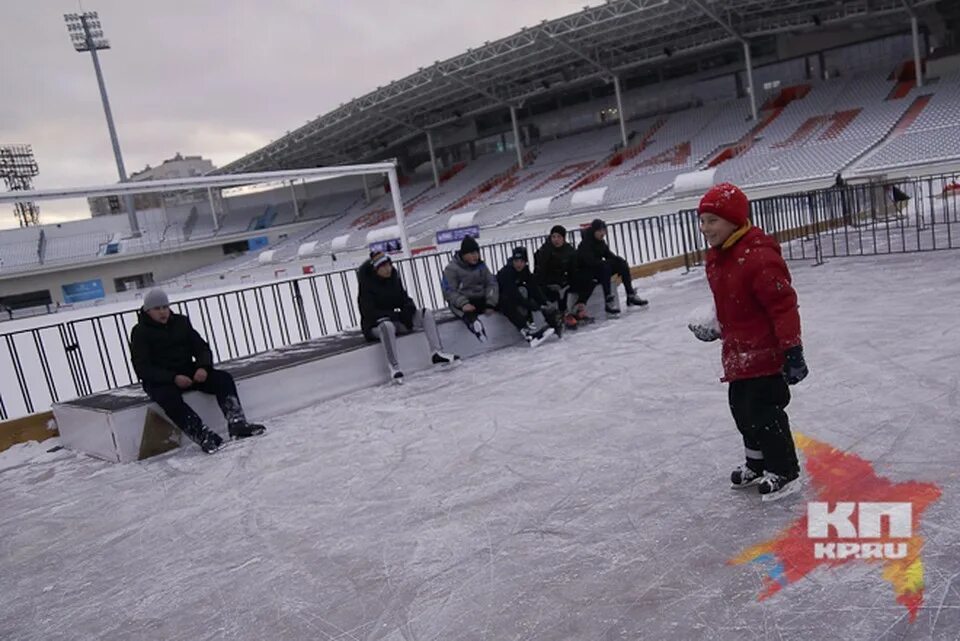 Каток Центральный стадион. Центральный стадион Курган каток. Каток Центральный стадион Екатеринбург. Каток на Центральном стадионе им. а.г.Николаева. Стадион сыктывкар каток