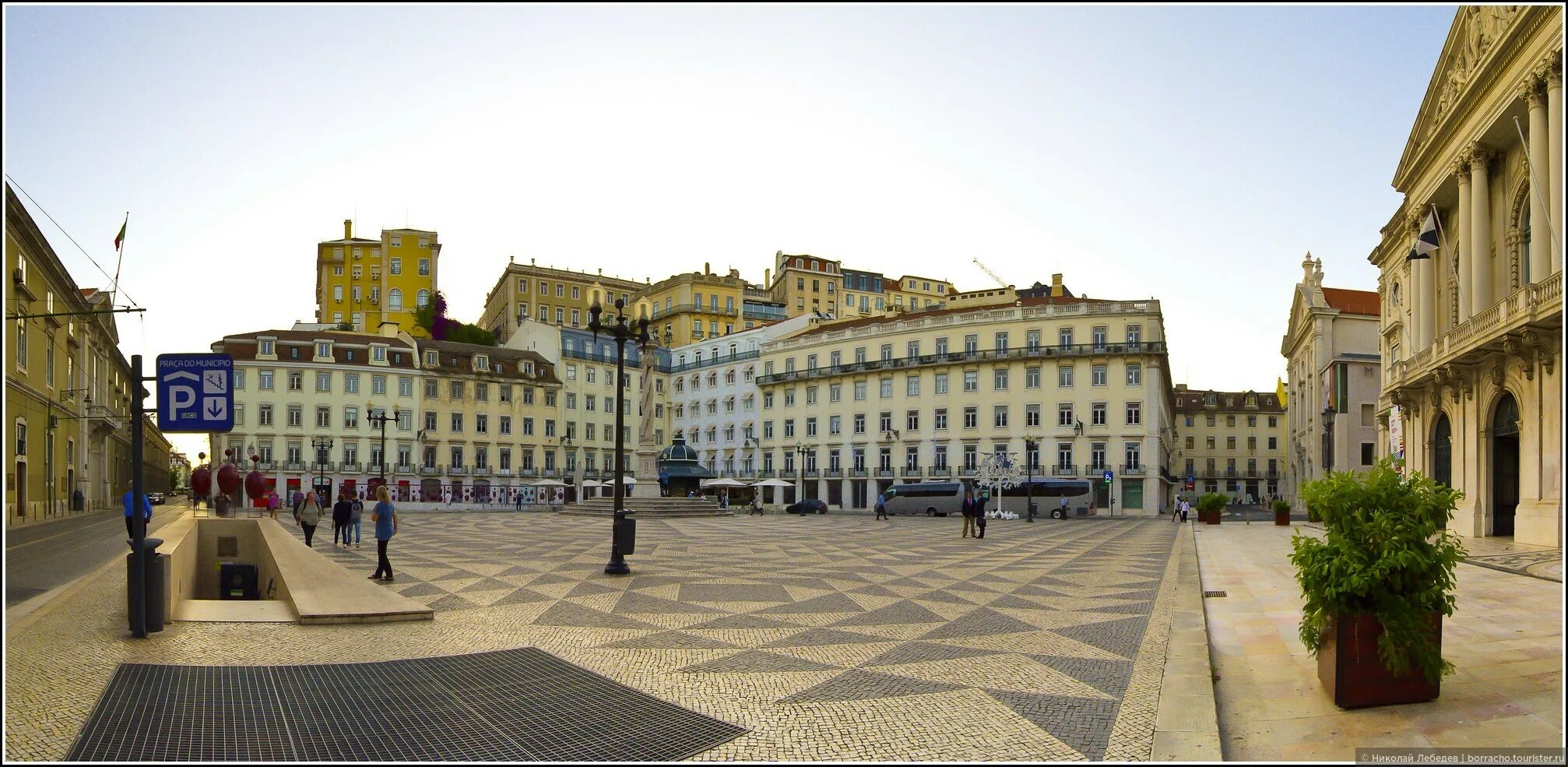 Ратушная площадь валенсия. Площадь муниципалитета. Калелья барселона. Площадь муниципалитета. Мраморная площадь валенсия.