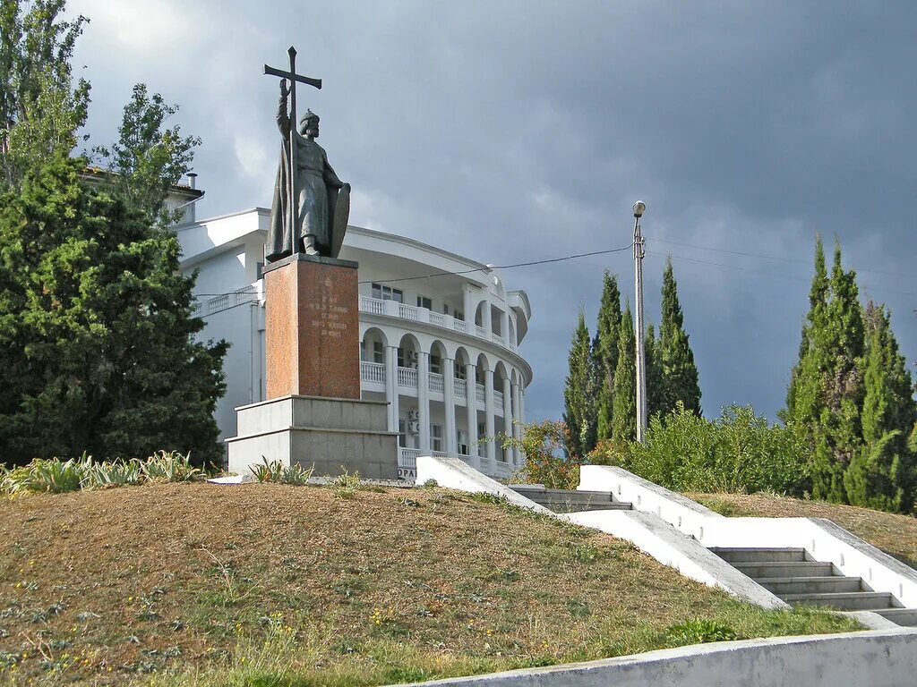 Бесплатные сайты севастополя. Памятники Севастополя. Доспремичательности в Севастополя. Севастополь достопримечательности. Севастополь достоприм.