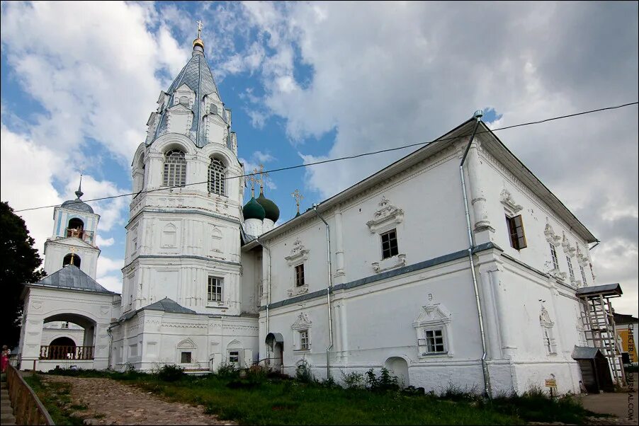 Переславль залесский лайф. Космин яхромский монастырь. Переславль залесский лайф. Переславль залесский лайф. Православная школа переславль залесский.