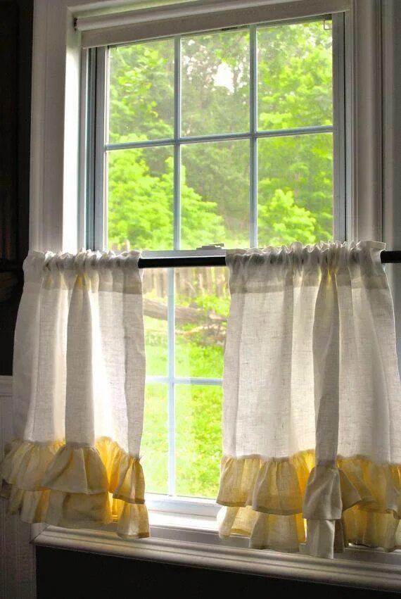 шторы на половину окна в кухне. как называются занавески на окна. шторы на кухню короткие. занавески на половину окна. как называются занавески на окна.