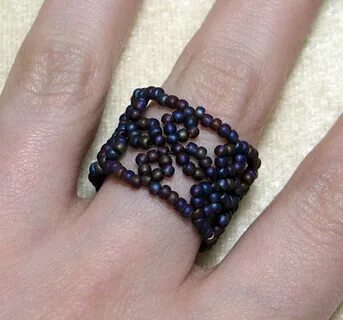 Колечки из бисера черный
