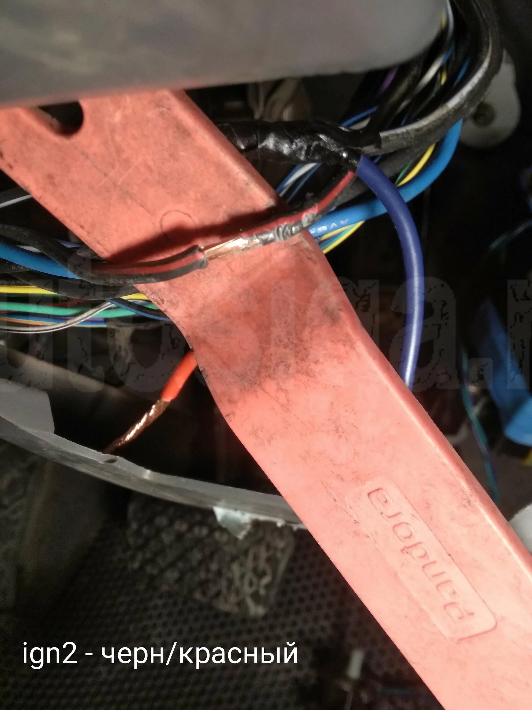Подключение сигнализации мазда 3. Точки подключения mazda demio 2000. 279721-2240 мазда распиновка.
