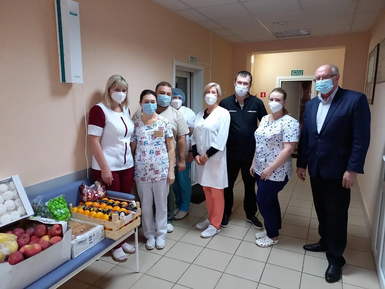 Стадион химик уварово. Уварово тамбовская область работа вакансии. Уварово обловка. Уварово тамбовская область работа вакансии. Нелюбов главврач уварово.