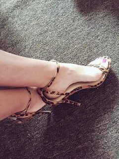 Пенни барбер ножки. 