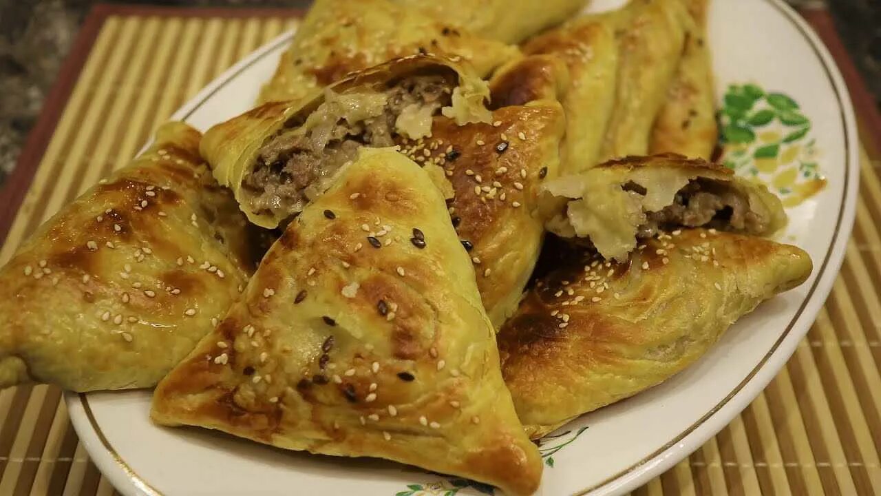 Самса из курицы в слоеном тесте. Көзө самса. бастела самса. самса бездрожжевая. гозо самса.