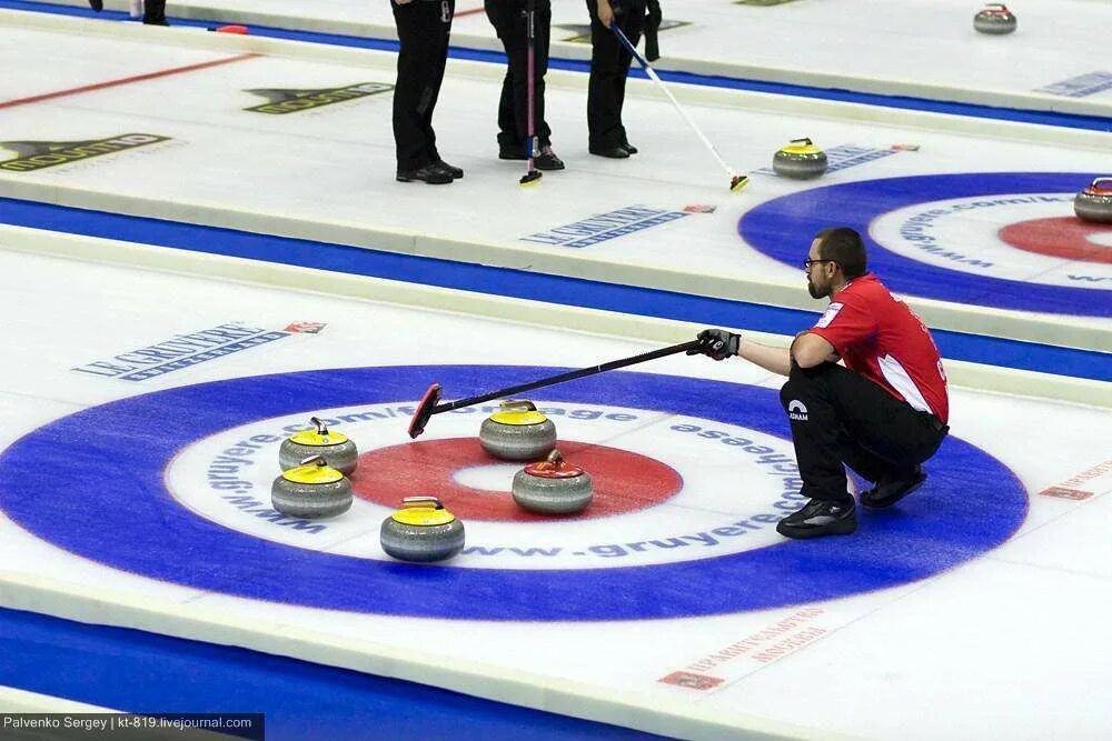 Ильин андрей керлинг. Кёрлинг хоман. Керлинг вид спорта. Ричард харт керлинг. Андрей ильин керлинг москва.