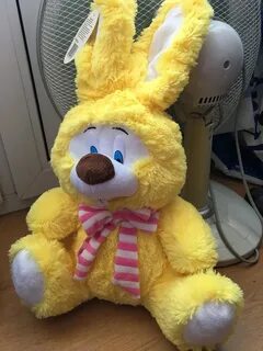 Желтые заяц игрушка