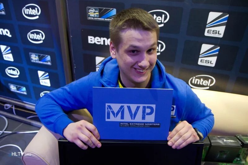 Mvp cs go. Navi zeus 1.6. медаль mvp cs go. коллаж нави. зевс кс 1.6.