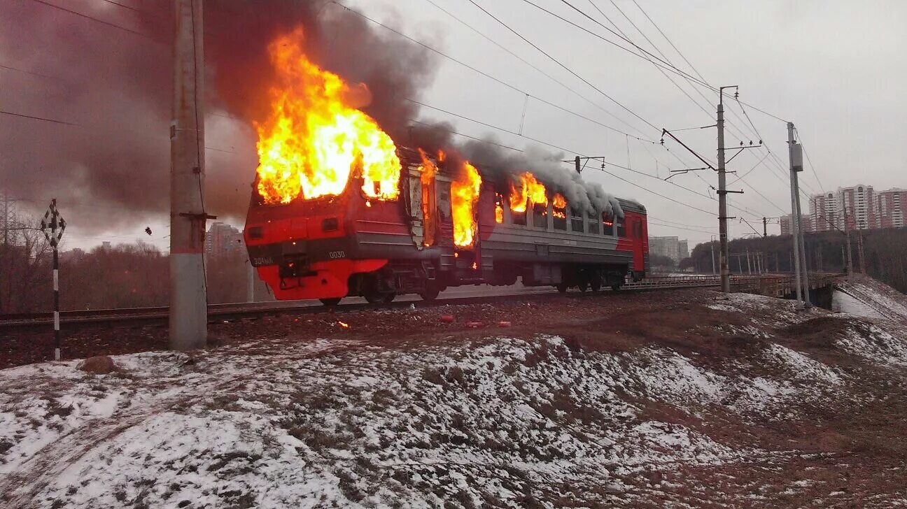 Эд4м пожар. Эд4м 0002 горела в Чехове. Эд4м 0002 пожар. Эд4м 0347 пожар.