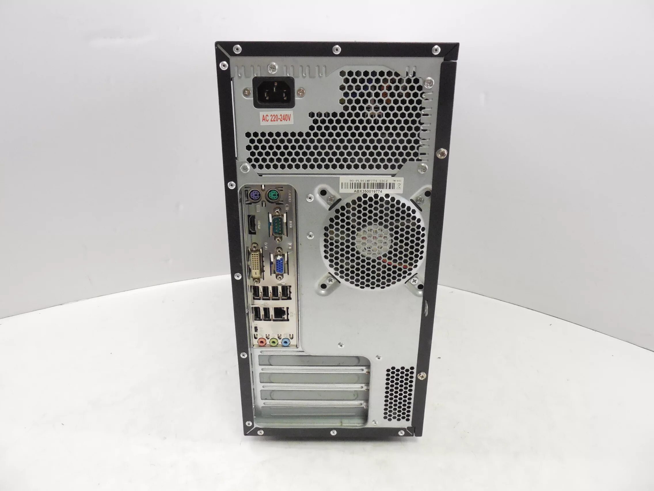 Старая модель блока. Системный блок asus intel core i3. Системный блок интел пентиум 4. Asus in win системный блок 2008 года. Системный блок irbis pentium 4.