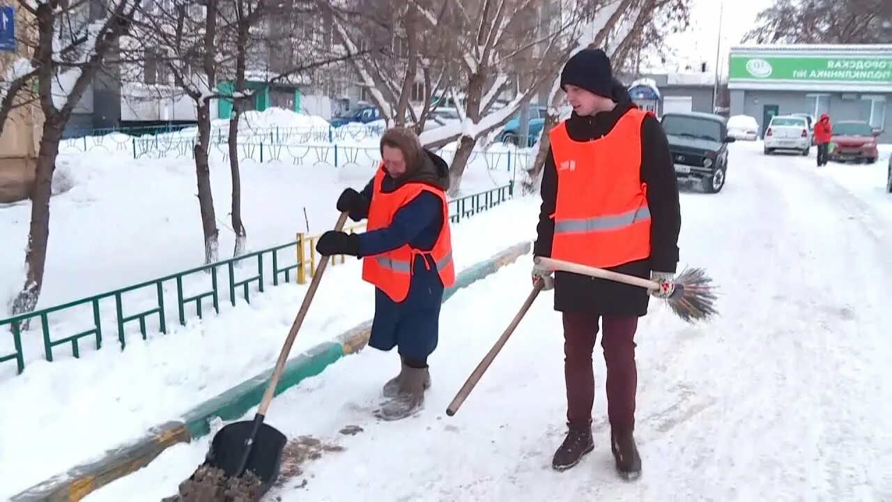 Дворник Красноярск. Самый известный дворник. День дворника. Добрый дворник. Работа дворником чита