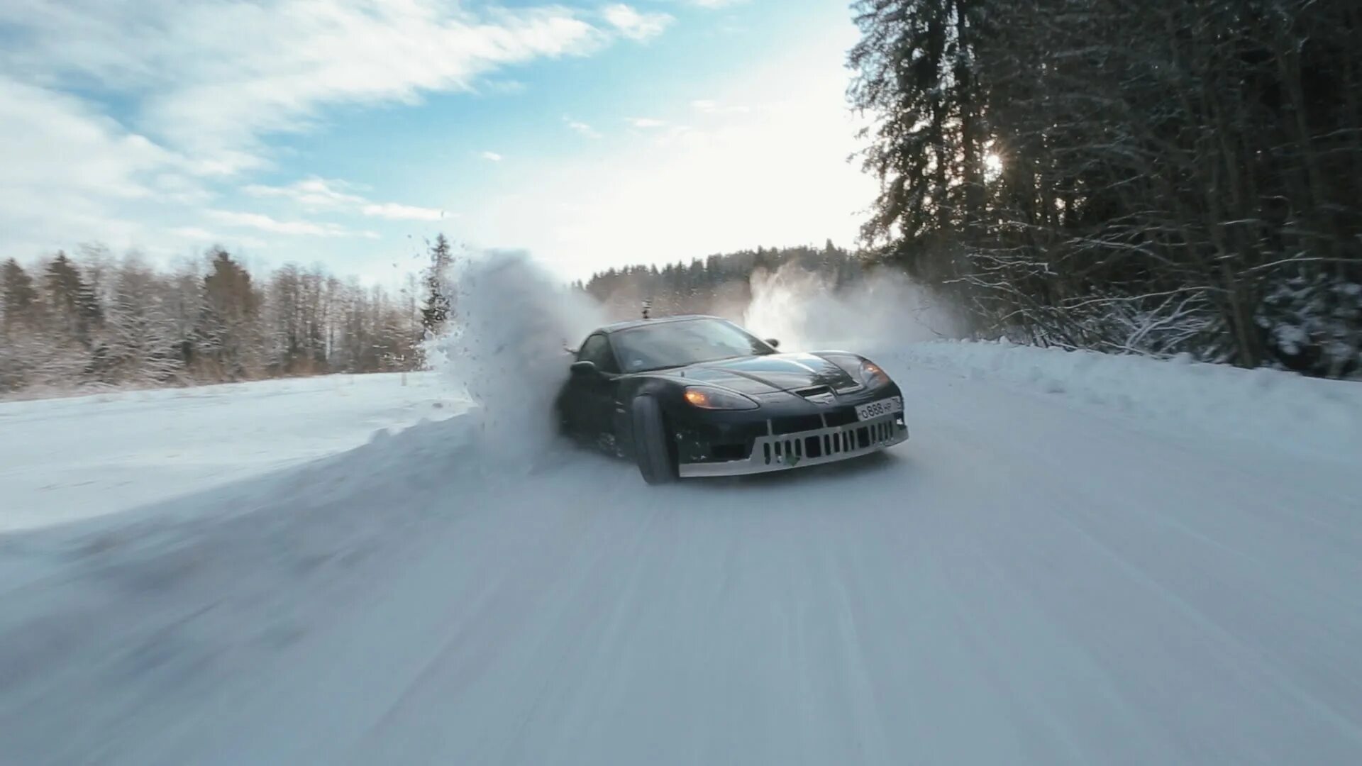 Drifting snow. Тойота Супра зимний дрифт. Дрифт зимний дрифт БМВ. W203 дрифт зимний. Машина в заносе зимой.