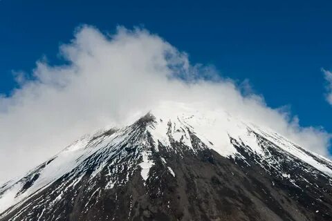 Горная вершина вулкан
