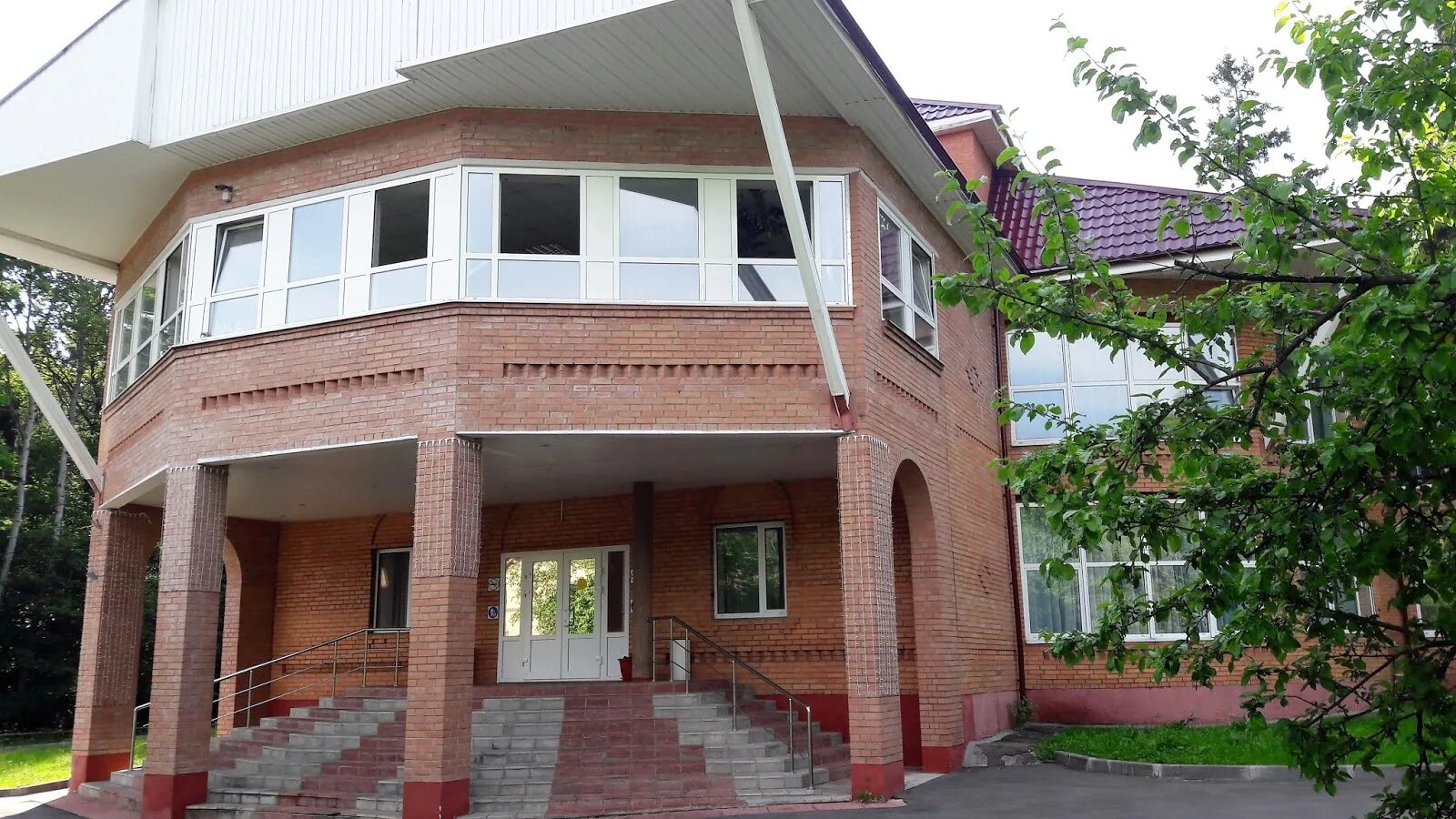 Московский дом учителя поведники. Дача купца киселева лианозово. Заброшки зеленый город. Териоки дача купца желтышева. Мгду поведники.