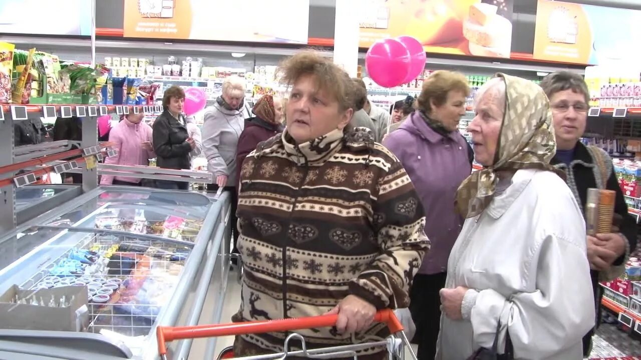 Шашлык лобня красная поляна. Красная поляна лобня верный. трк лобня. площадь на красной поляне в лобне. фабрика на красной поляне в лобне.