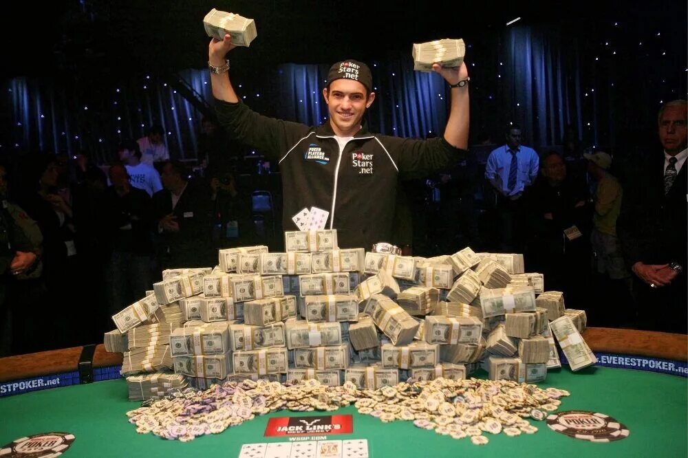 вадим данериан покер. игровой стол игорный бизнес. покером можно зарабатывать. покером можно зарабатывать. деньги много денег.