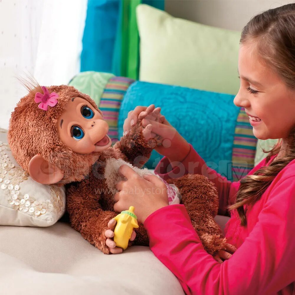 Девочку много игрушек. Интерактивная обезьянка FURREAL friends. Смешливая обезьянка FURREAL friends a1650. Смешливая обезьянка Hasbro FURREAL. Интерактивные игрушки для девочек 6 лет.