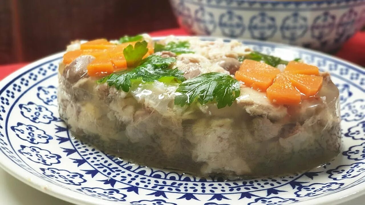 Как приготовить холодец из куриных ножек. Холодец из сердечек куриных. холодец таврия. морозов холодец. холодец чижик.