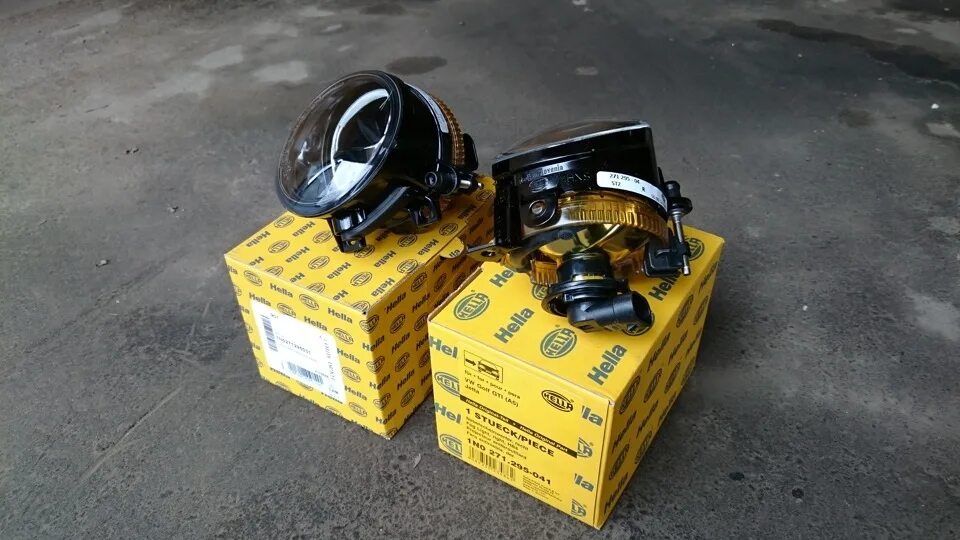 Противотуманная фара фабия. Противотуманная фара skoda fabia 2. противотуманные фары skoda fabia 1. фабия рс противотуманки. туманки шкода фабия 2001.
