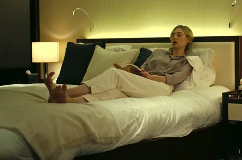 Slideshow elizabeth debicki cum feet.