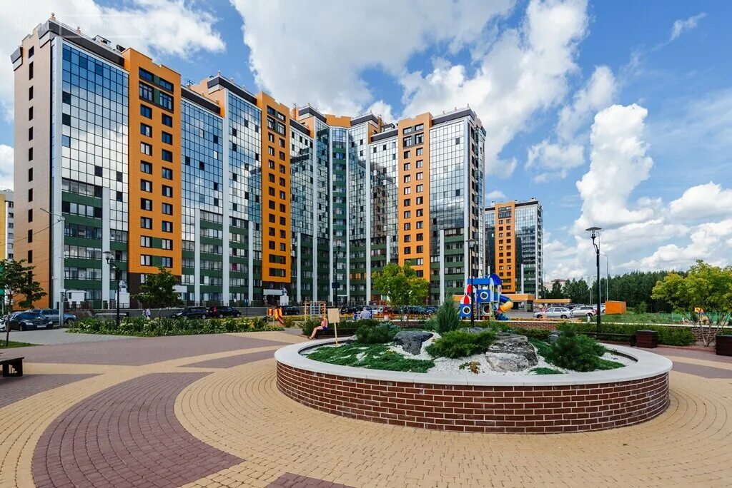 на ул. кировспецмонтаж корчагина 221. юровской 2а киров. прибрежный бульвар 2 киров. героя костина 1 киров.