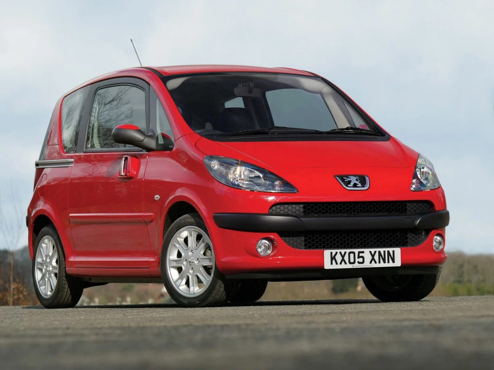 Пежо дону. Peugeot 1007. Пежо 207 седан. Пежо 308 хэтчбек. Пеугеот 207 2010 красная.