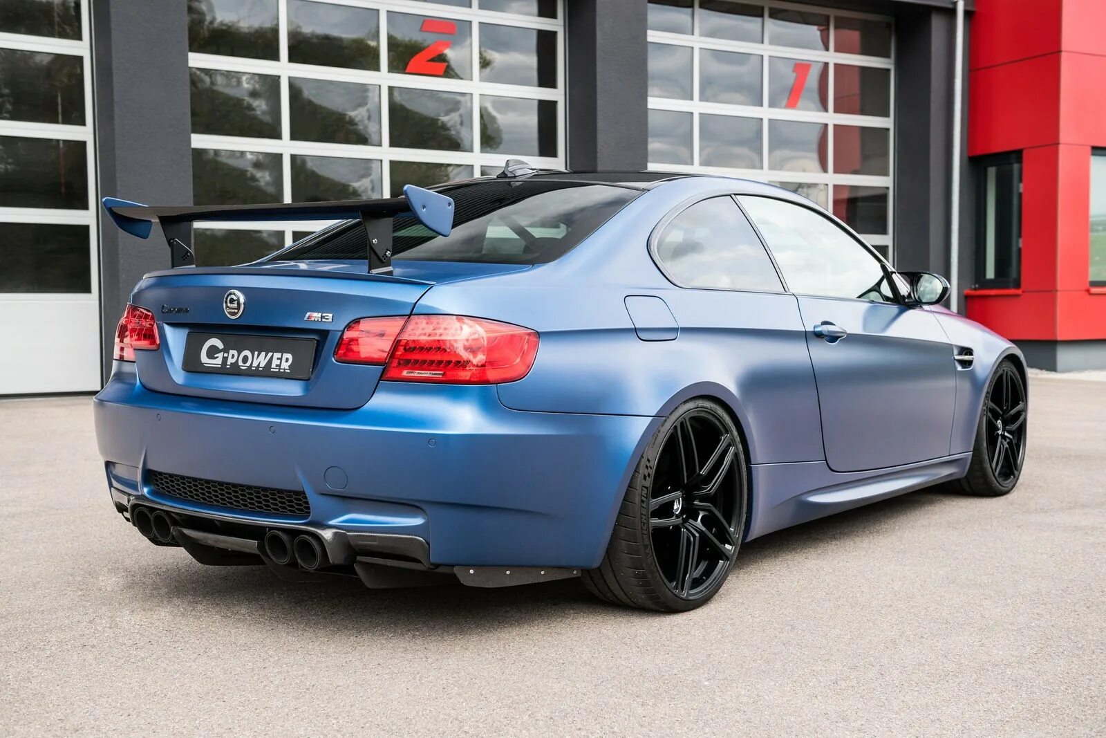 Бмв м3 е. БМВ м3 е92. BMW m3 92. BMW m3 e92. BMW m3 e92 stock.