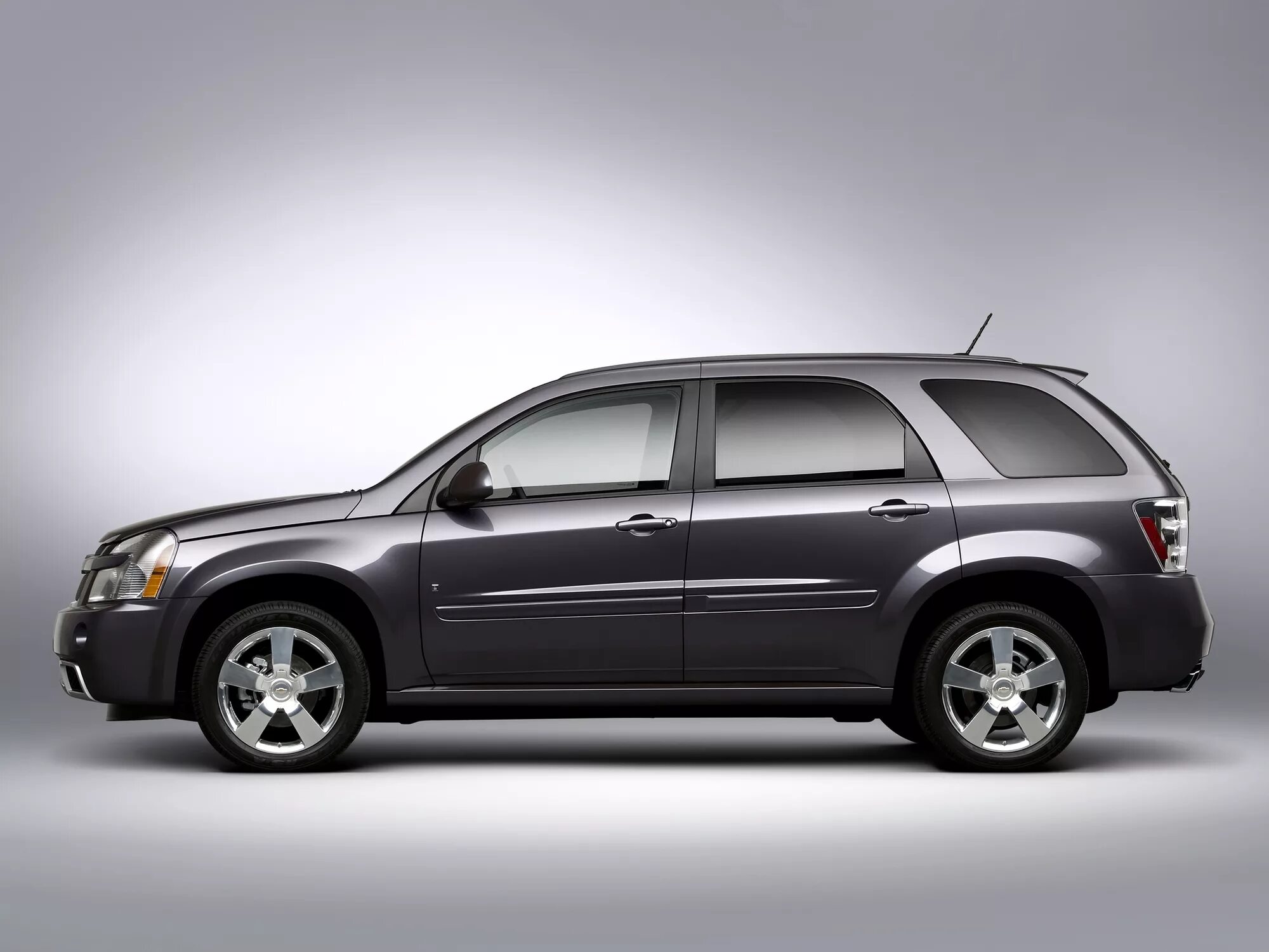 Купить шевроле эквинокс 3. Chevrolet Equinox 3. Chevrolet Equinox 2004. Chevrolet Equinox 2009. Шевроле Эквинокс 2004 3.4.