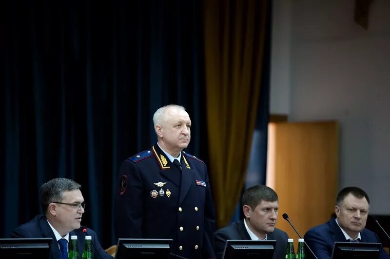 Шулика дмитриевич. Андреев владимир леонидович гу мвд. шулика мвд зам министра генерал. андреев генерал лейтенант краснодар. андреев владимир леонидович краснодар.