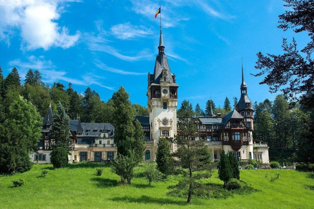 Замок Пелеш Трансильвания. Замок Пелеш - Карпаты - Синая, Румыния. Трансильвания Румыния замок Пелеш. Замок Пелеш Брашов.