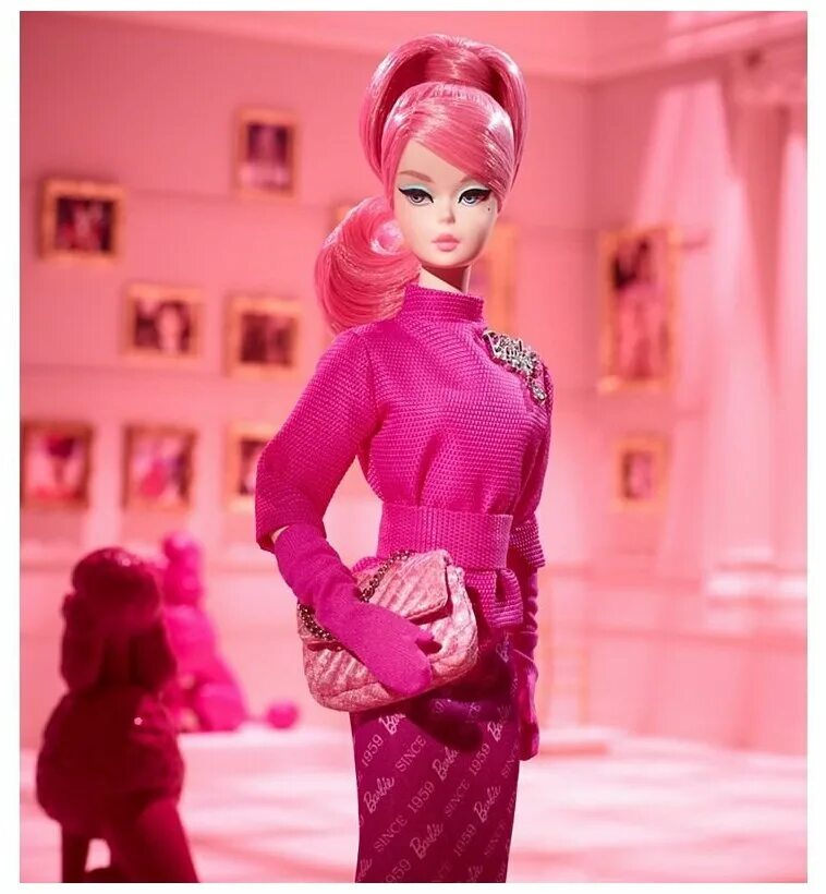 Розовая куколка. Барби Силкстоун Пинк. Барби Силкстоун в розовом. Кукла Барби Silkstone Anniversary. Барби Силкстоун 2019.