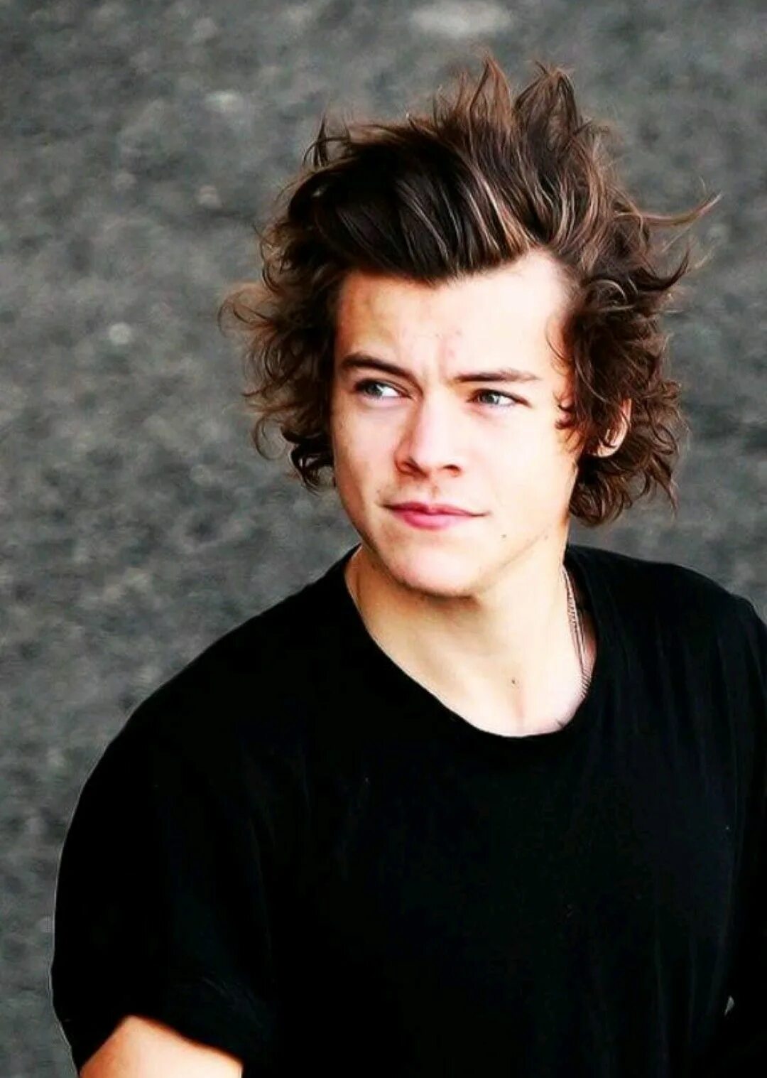 Dad harry. Маркер певец. harry styles исполнитель. marker певец фото. свэг прически мужские.
