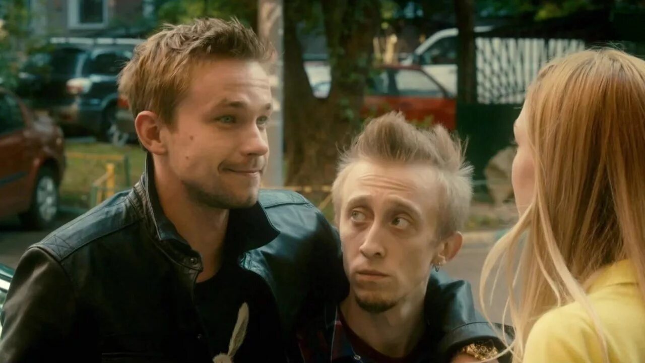 Гриша измайлов полицейский с рублевки. Гриша и настя. Гриша измайлов полицейский с рублевки. Полицейский с рублевки гриша. Ропсаны серии только для девчонок девочка уехала на каникулы в дом.