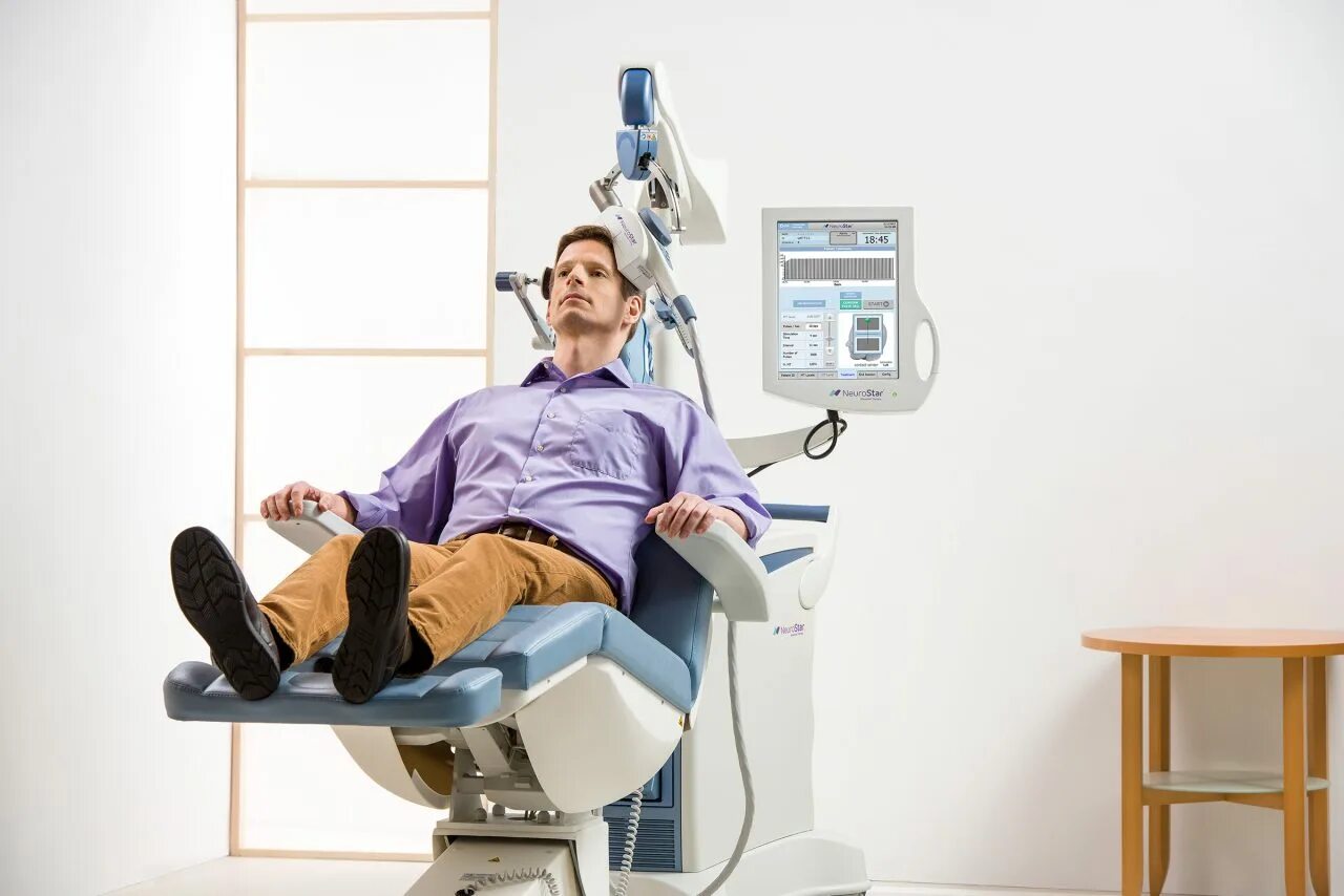 Тмс транскраниальная магнитная. Transcranial magnetic stimulation tms. транскраниальную магнитную стимуляцию (тмс).. tms therapy. транскраниальная магнитотерапия.
