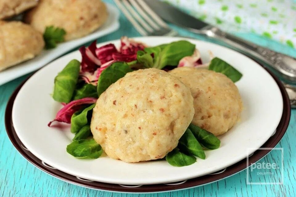 Рецепты куриных котлет в мультиварке. Паровые котлеты шоколадница. котлета куриная паровая. куриные котлеты на пару. биточки паровые.
