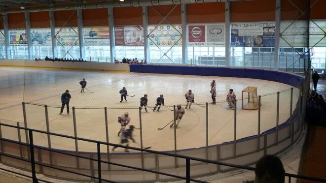 Каток орбита зеленоград. Крытый каток. Каток орбита зеленоград. Ледяной дворец ржев. Спортивный ледовый комплекс орбита тверь.