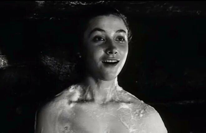 Остроумова а зори здесь тихие баня. А зори здесь тихие 1972 сцена в бане. А зори здесь тихие фильм 1972 баня. А зори здесь тихие фильм 1972 баня. А зори здесь тихие баня.