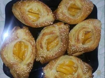 Слойки с абрикосом