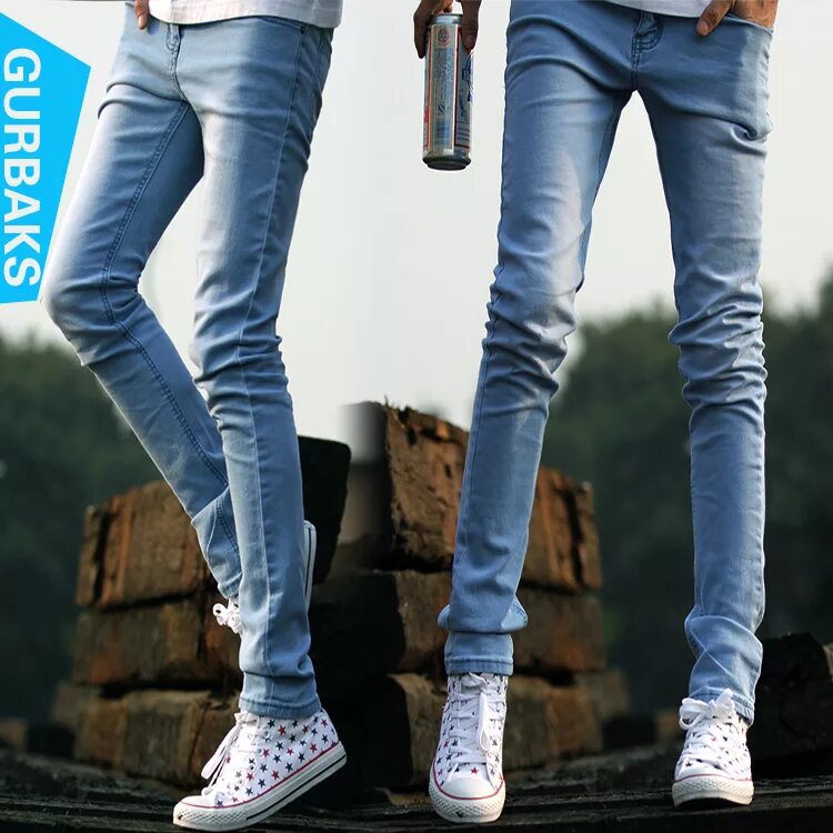 длинные очень худые ноги. стройные ноги в джинсах. худые ноги в обтягивающих джинсах. стройные ноги в джинсах. джинсы на худые ноги женские.