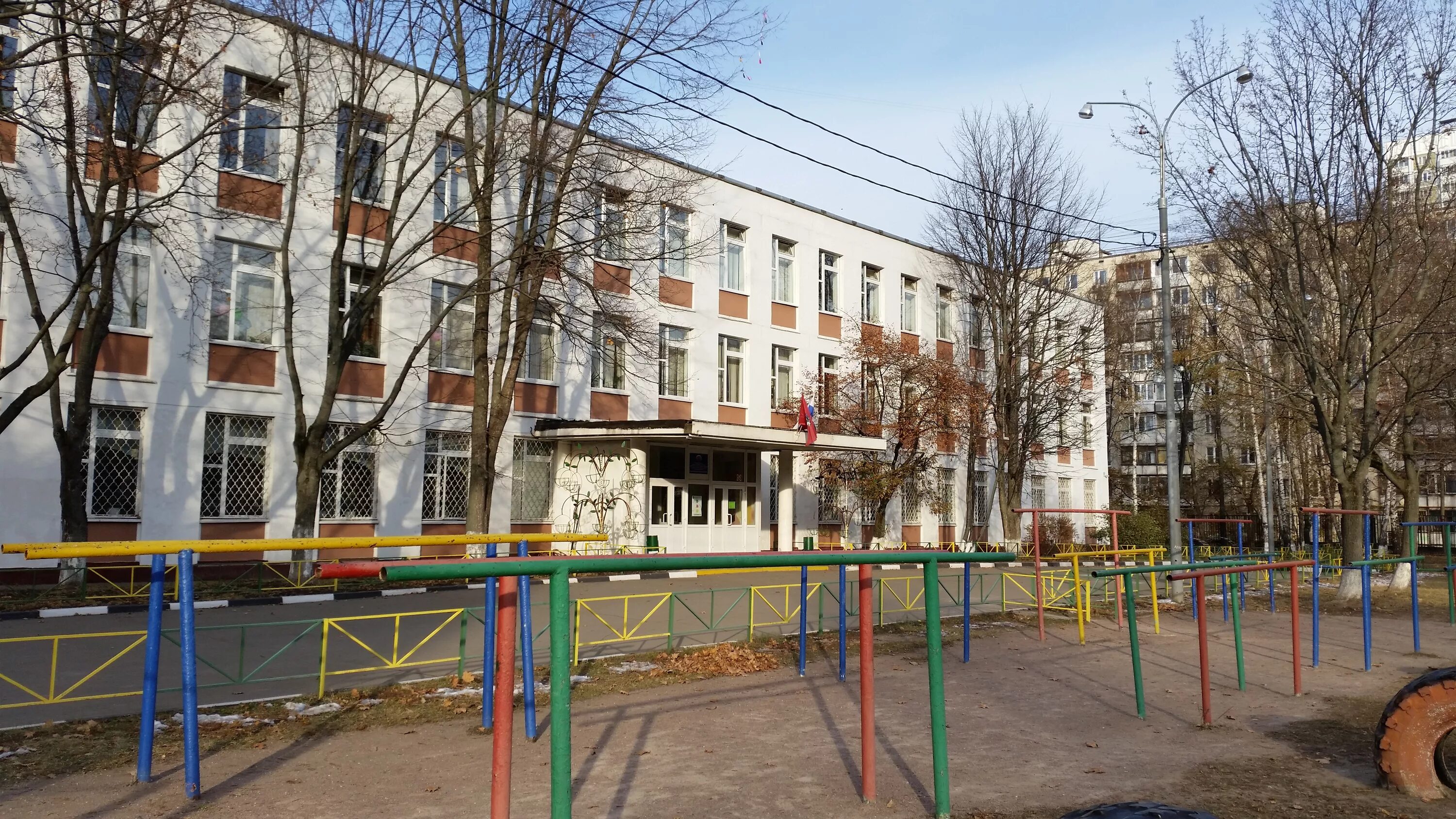 Школа 828 тушино. Школа северное тушино. 106 школа тушино. Школа 680 северное тушино. 106 школа тушино.