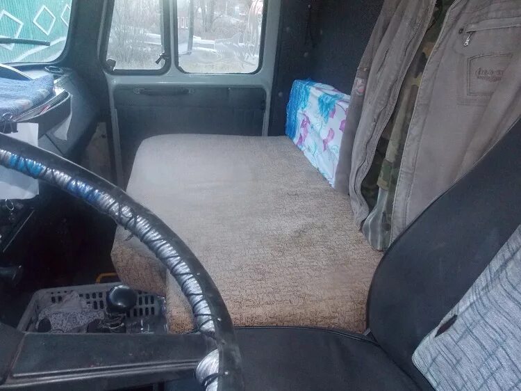 Кабины бычка. Вес кабины зил бычок 5301. Зил 4331 кабина внутри. Кабина зил 4331. Газ 66 с кабиной от бычка.