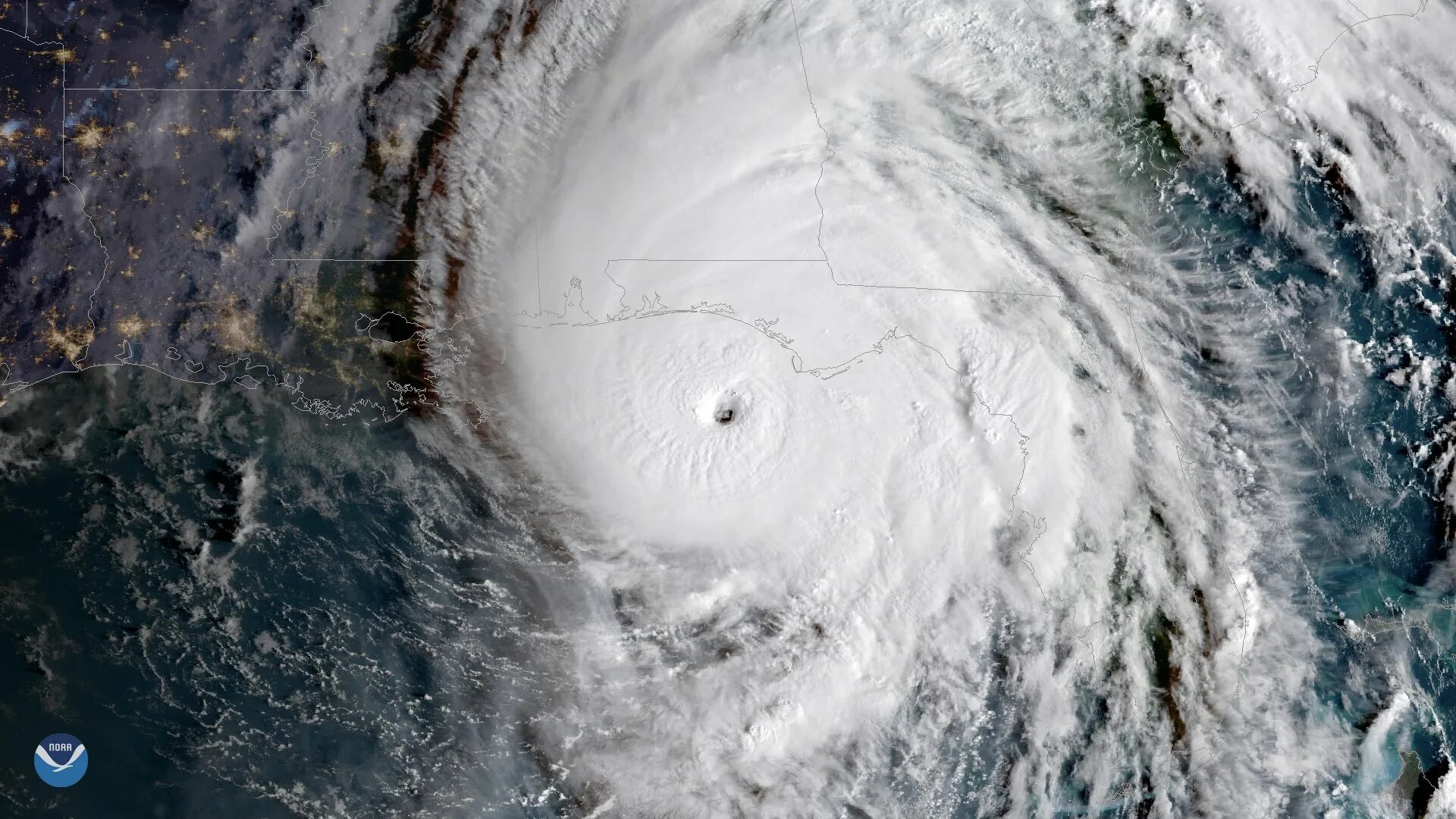 The Hurricane. Hurricane Monterrey. Awe Hurricane. Hurricane cartony.
